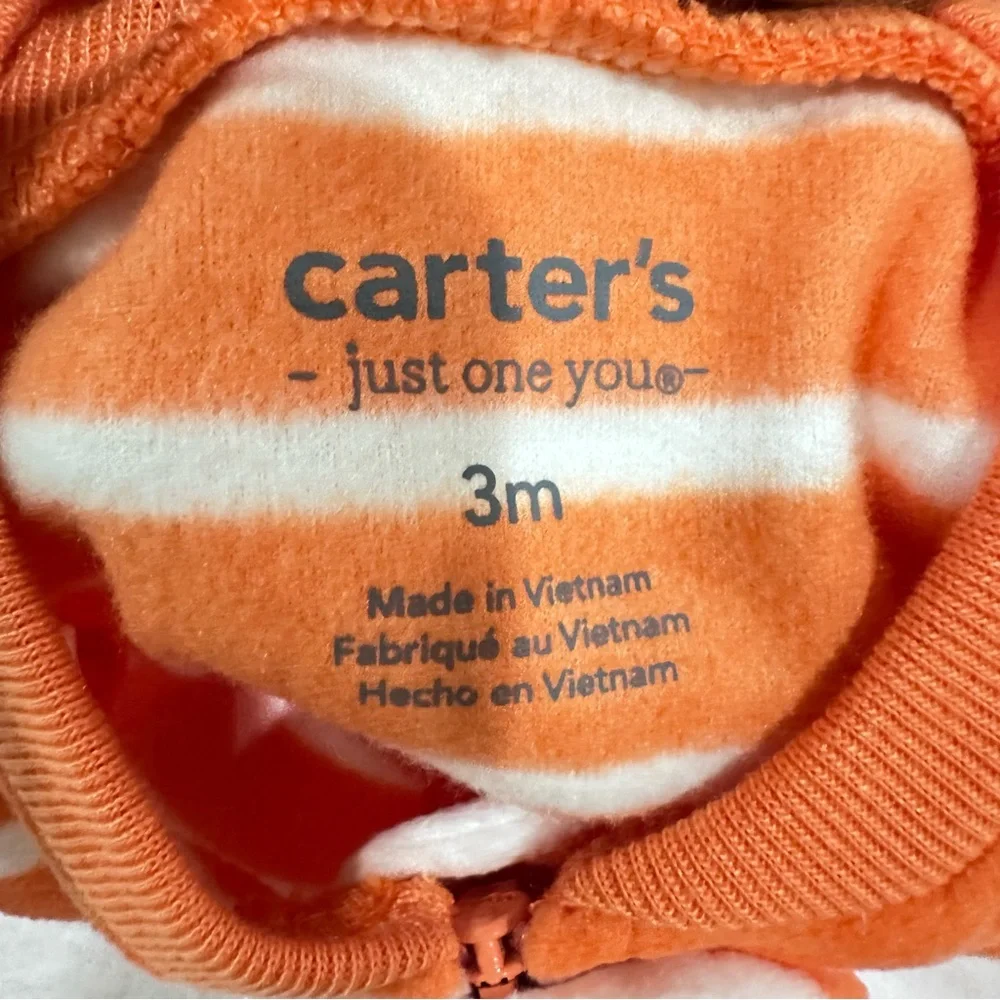 Carters zips from